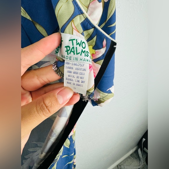 Two Palms Hawaiian Paris Orchid Floral Mermaid Pleated Midi Dress - Picture 5 of 7